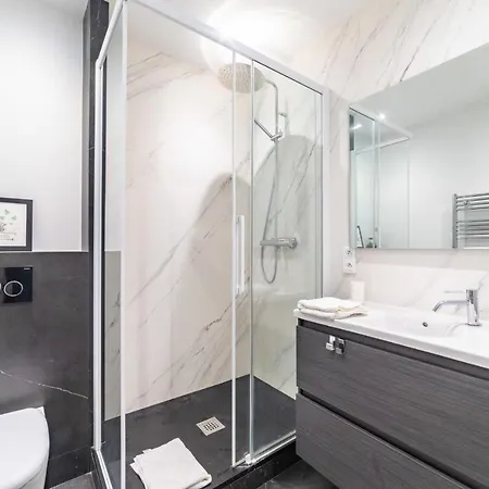 With A Panoramic View Apartment *